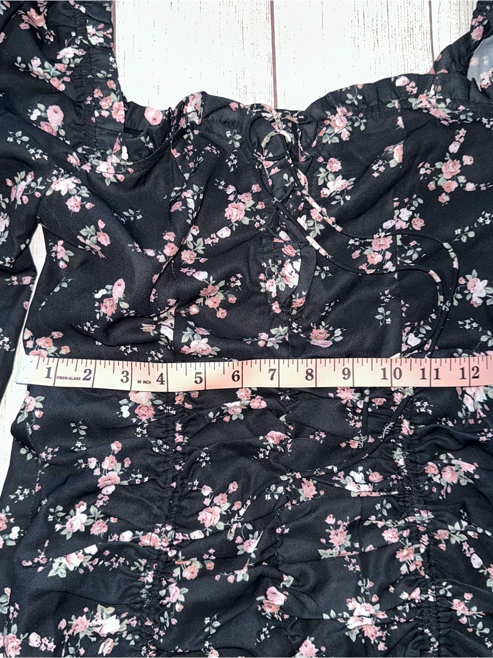 Floral Ruched Dress - Picture 9 of 11
